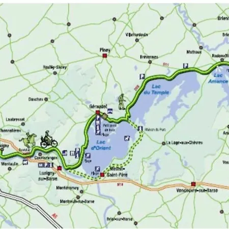 Les Touristique Julea לינה וארוחת בוקר 3*