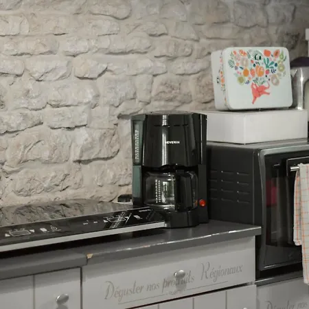 לינה וארוחת בוקר Les Touristique Julea