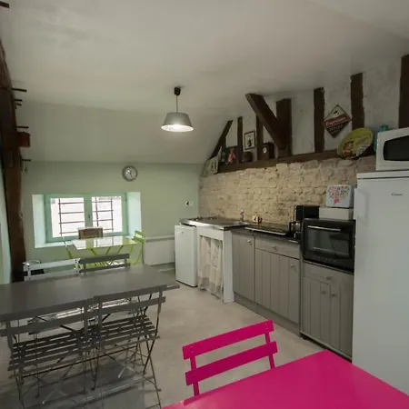 Les Touristique Julea 3*