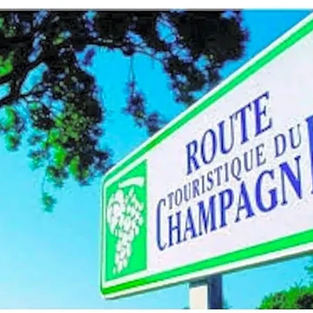 Bed & Breakfast Les Touristique Julea 3*
